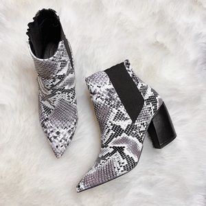 Snakeskin booties 🐍✨